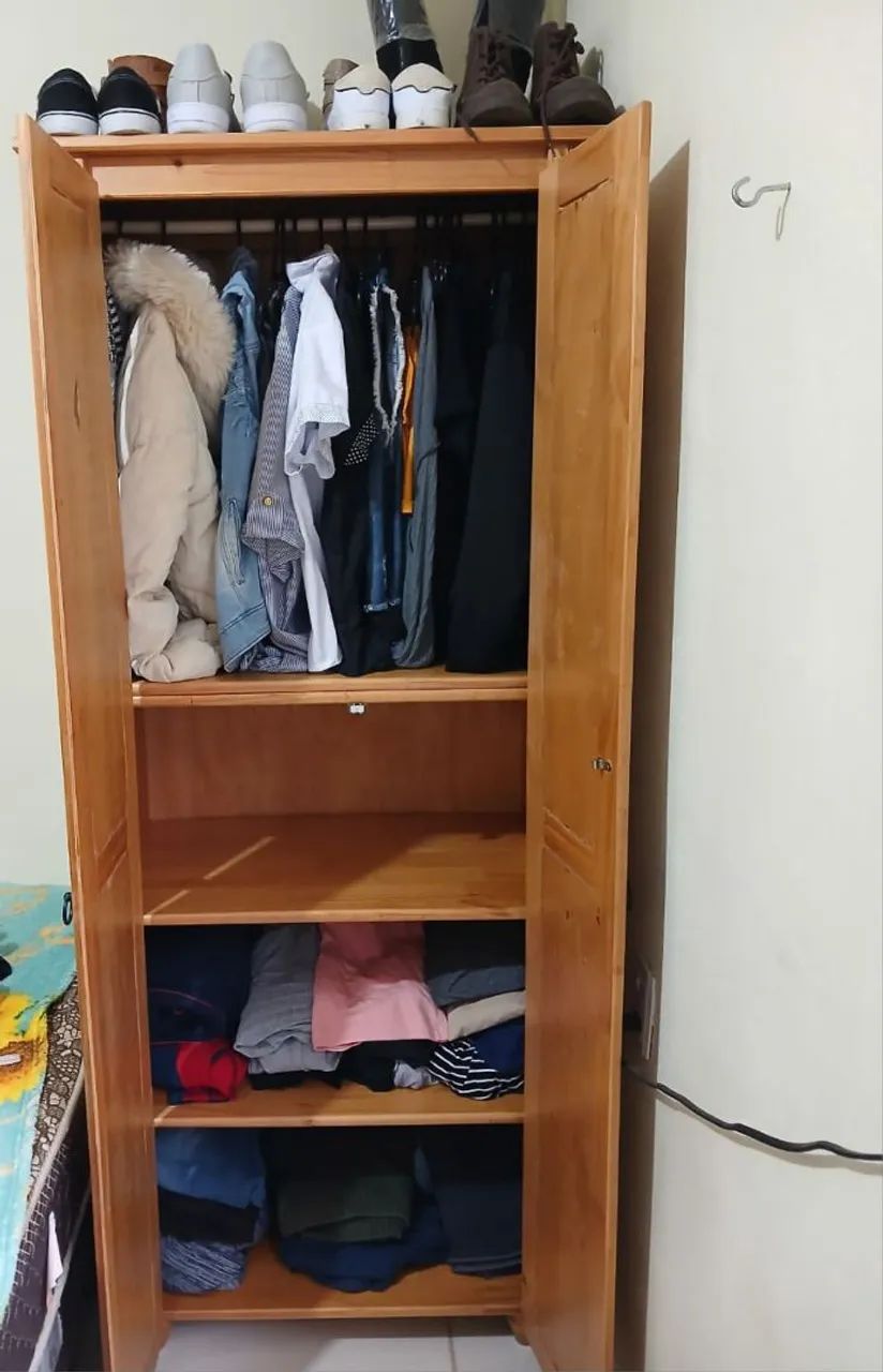 Guarda roupa de madeira  - Foto 2