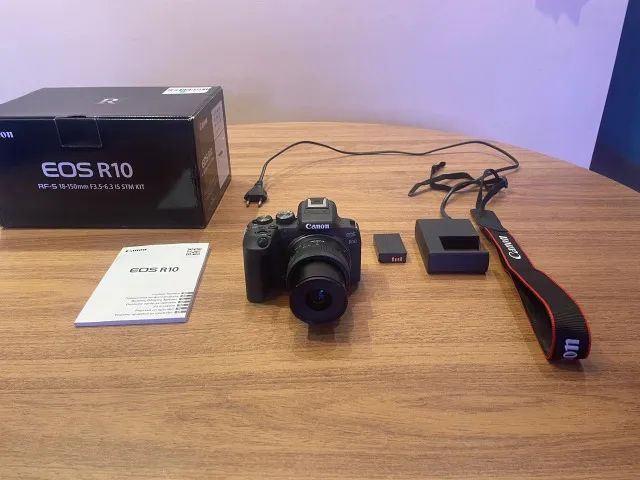 Canon EOS R10 RF-S18-150 mm F3.5-6.3 STM KIT
