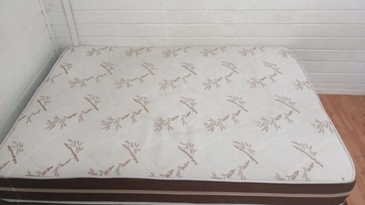 Cama com colchão  - Foto 2