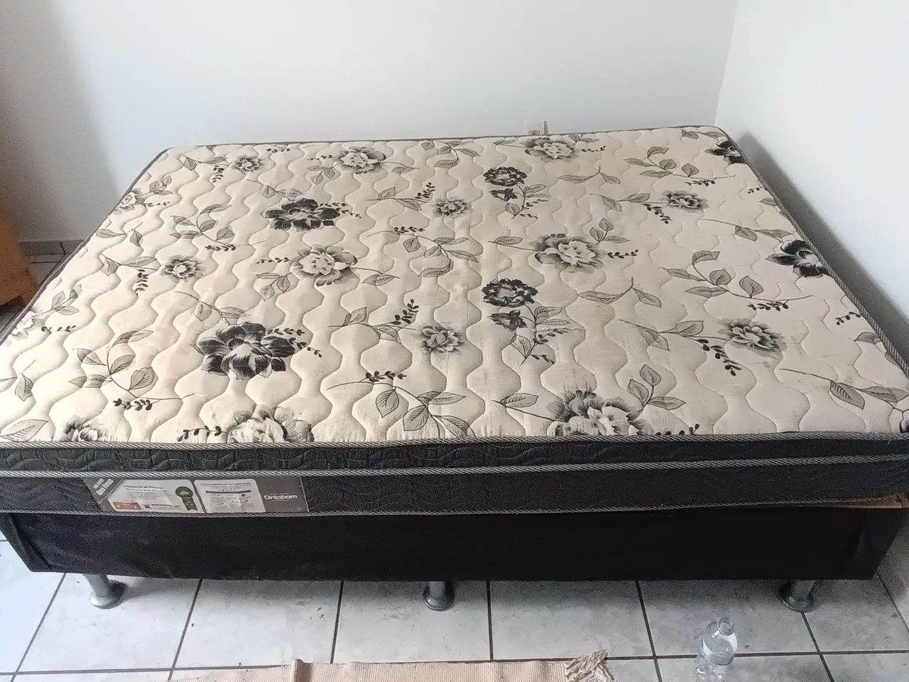 Cama e colchão de casal - Foto 4