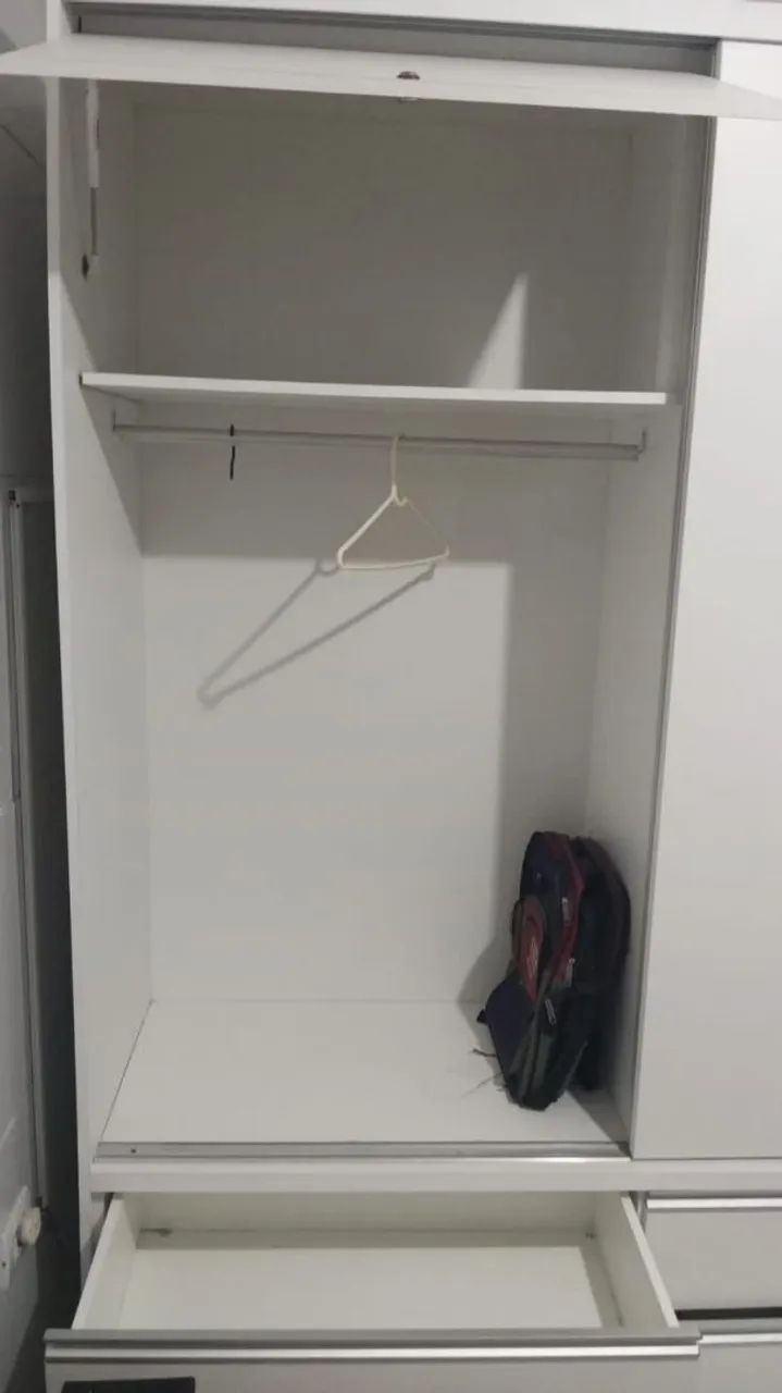 Guarda roupa :2.20x1.71 m 100% MDF - Foto 3