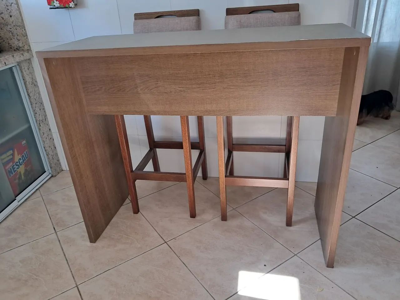 Conjunto de mesa e quarto cadeiras  - Foto 5