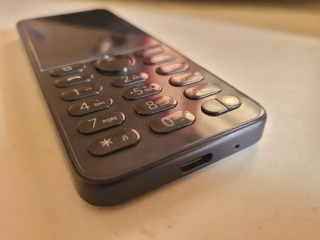 Qin F21 Pro (3GB / 32GB) - Ideal para Detox Digital e Minimalismo