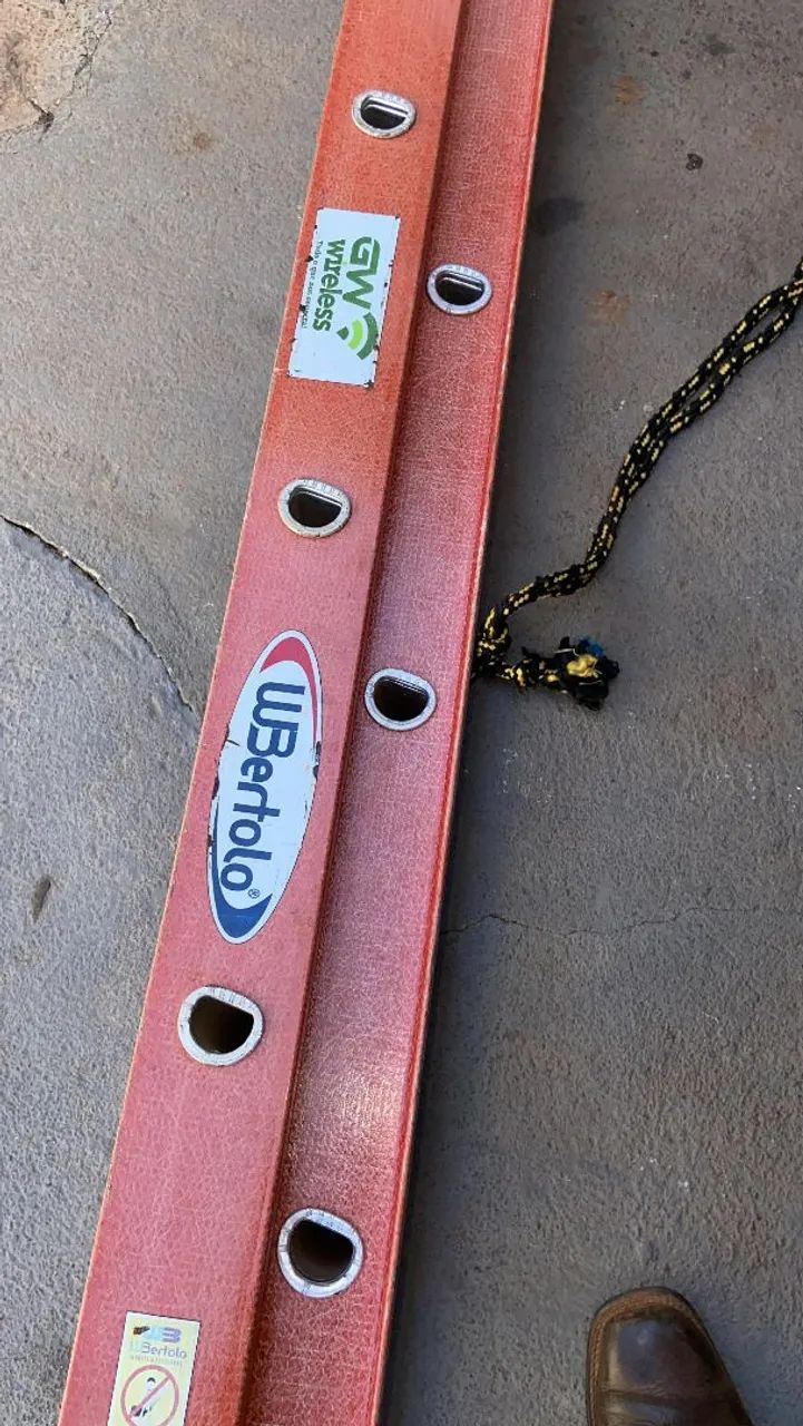 ESCADA 444718221760276483