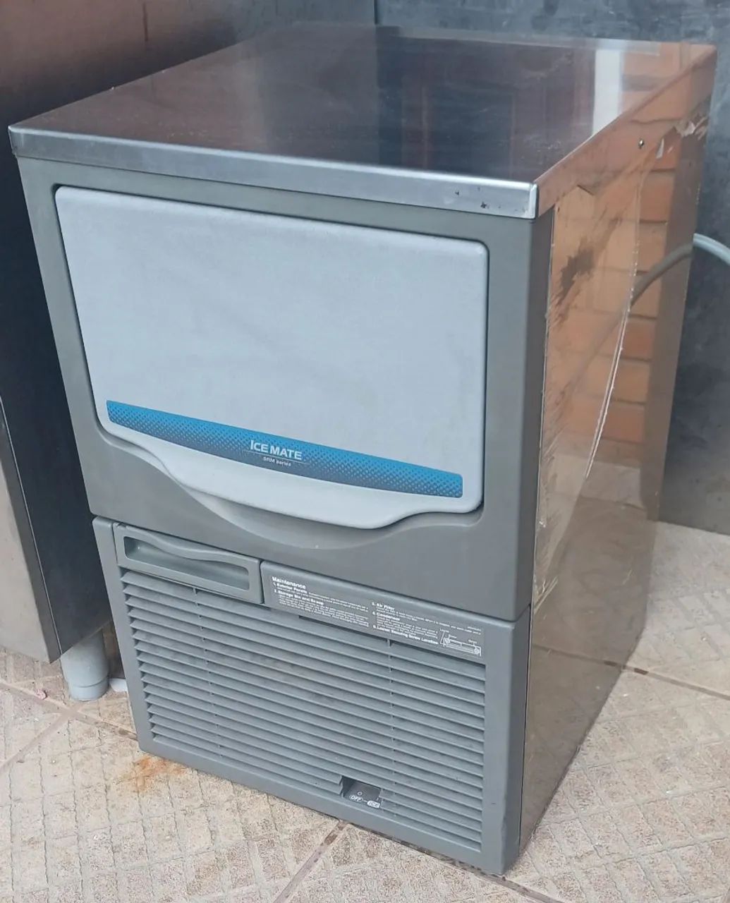 Maquina de Gelo Macom SMR-45A 