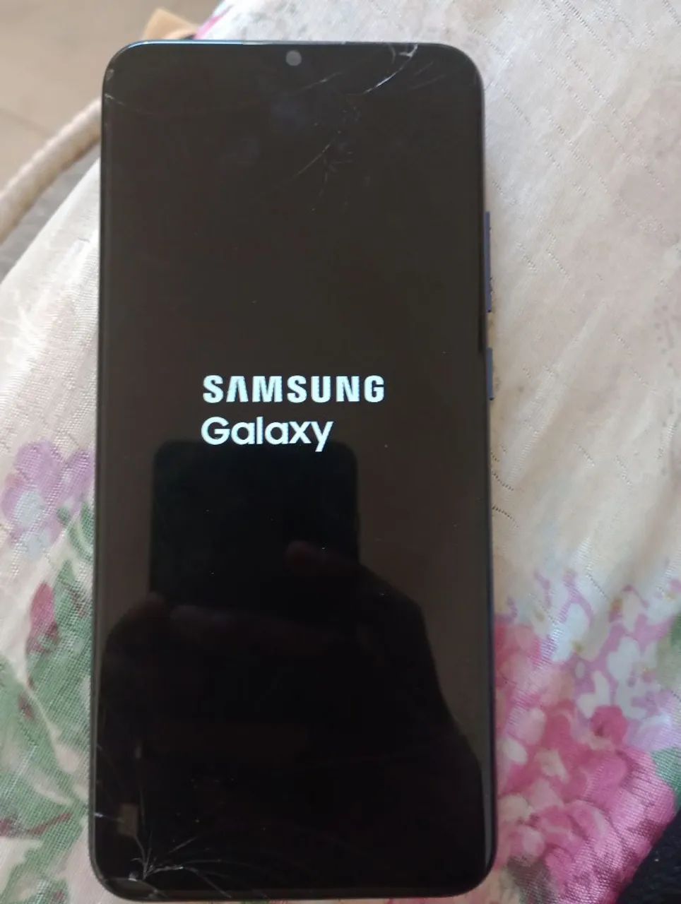 ? Samsung Galaxy A03 Usado - Tela Trincada, Funcionando