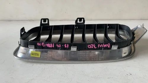 Grade Bmw 320i 328i 335i F30 Com Detalhe Lado Direito 15225 Preto/cromado Direito - Foto 5