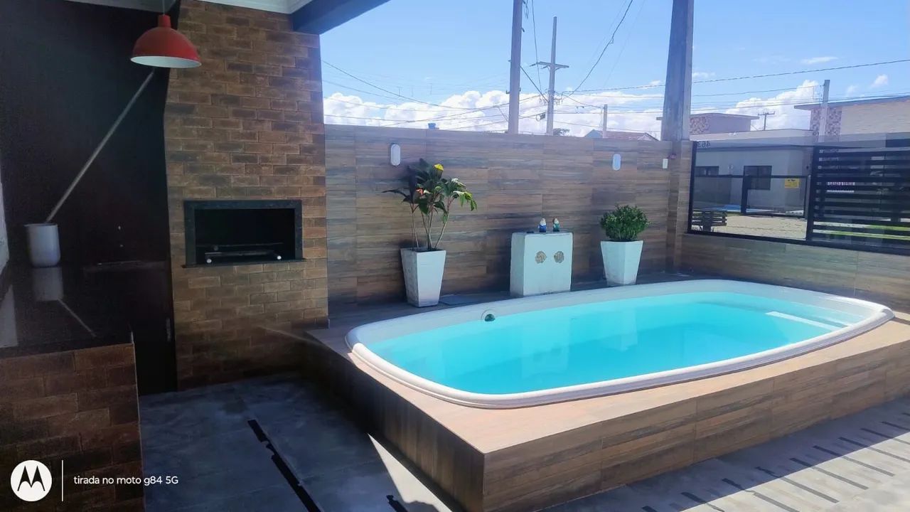 Linda casa com piscina ,ar cond.e 3 quartos  - Foto 5