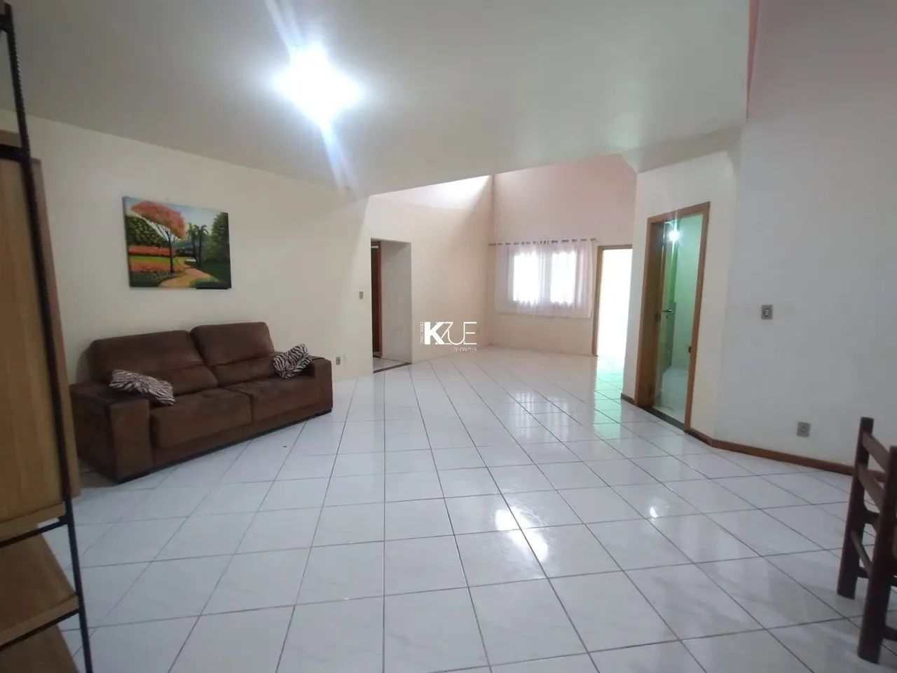 Casa Térrea com Mezanino e 4 Suítes Espaço e Conforto em localização privilegiada no Balne