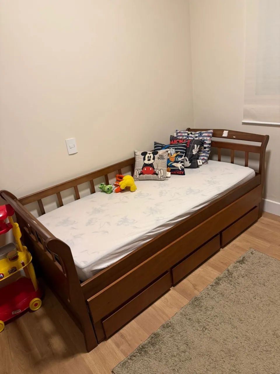 Cama de Madeira
