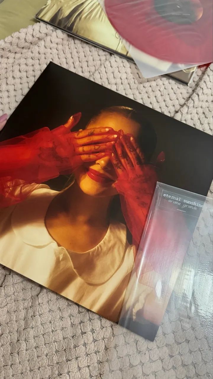 vinil eternal sunshine ariana grande