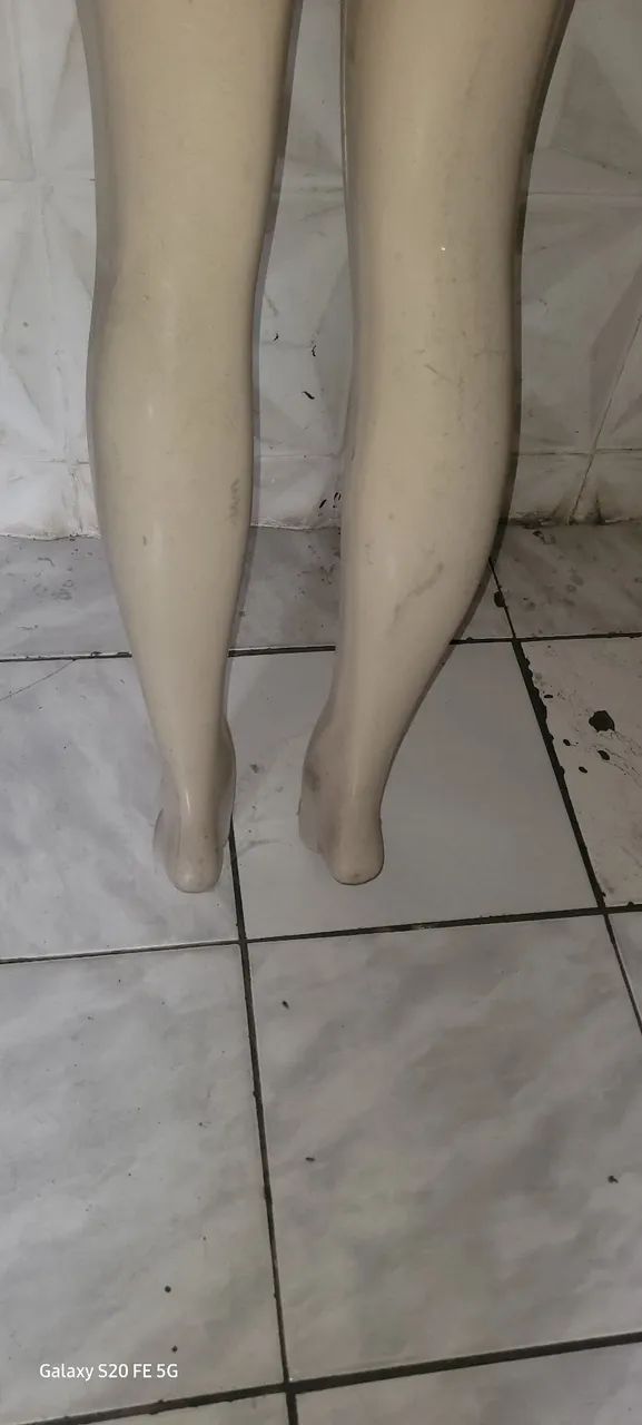 Manequins femininos - Foto 2