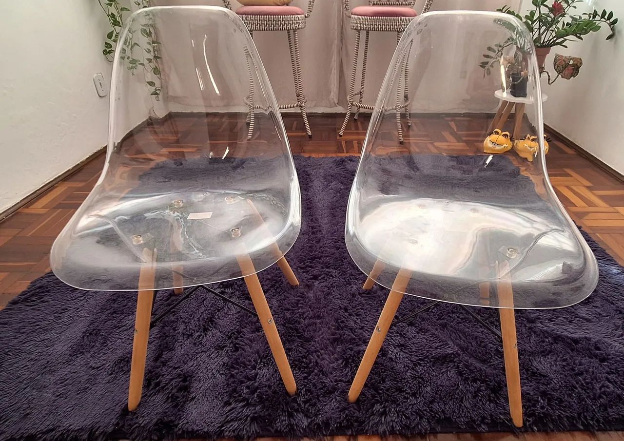 2 cadeiras por 180,00