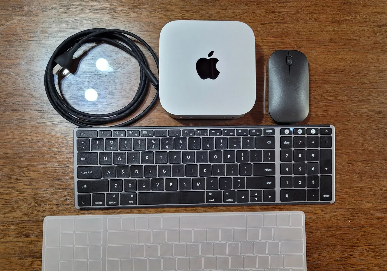 Mac Mini M4 16GB/ 256SSD - Notebooks - Tirol, Natal 1326997615 | OLX