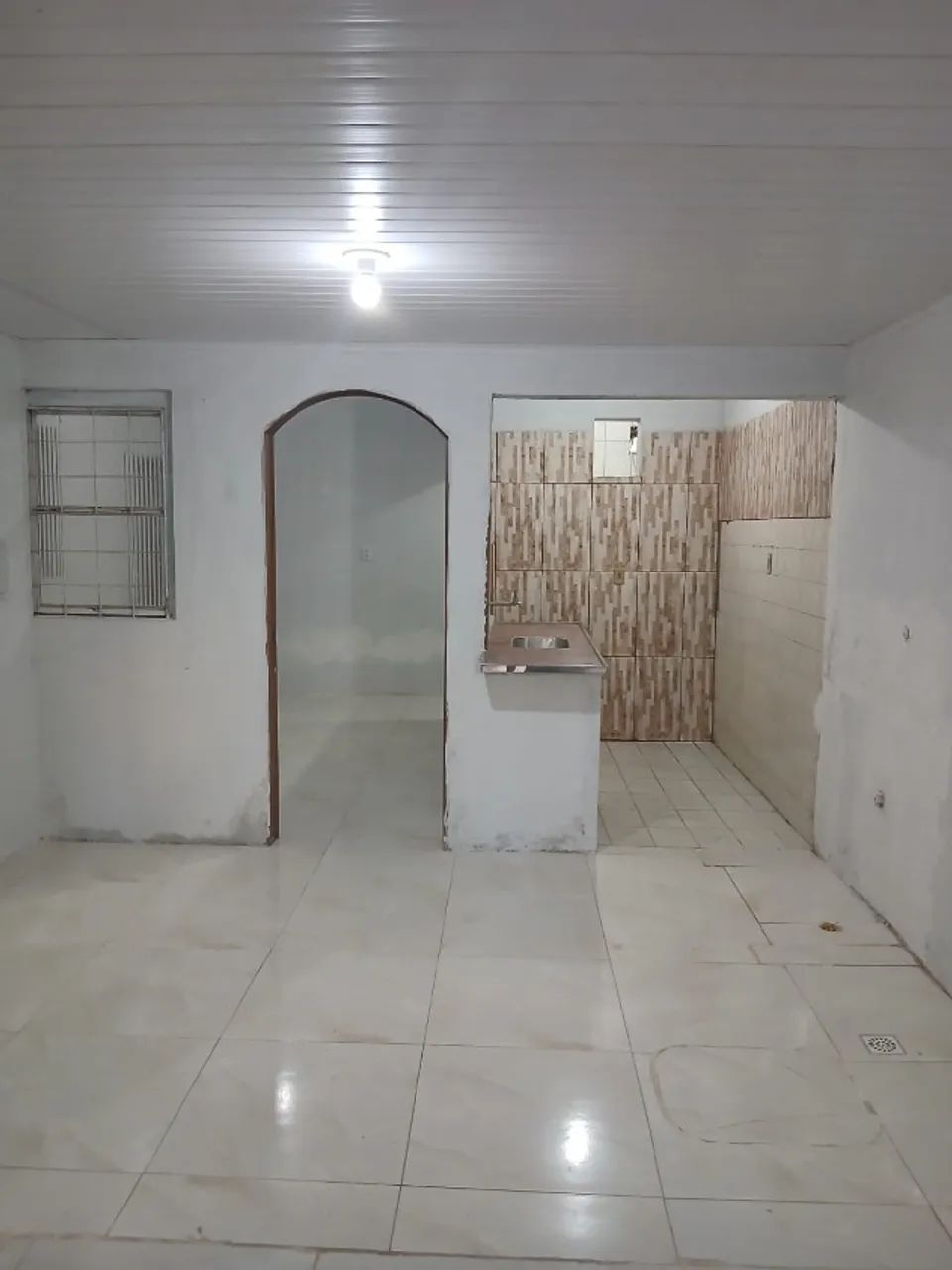 Casa Grande de 2 Quartos com Garagem  - Foto 5