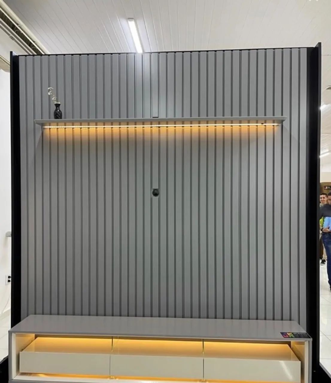Painel Vicenza 2,30 m com Rack Ripado - Foto 2