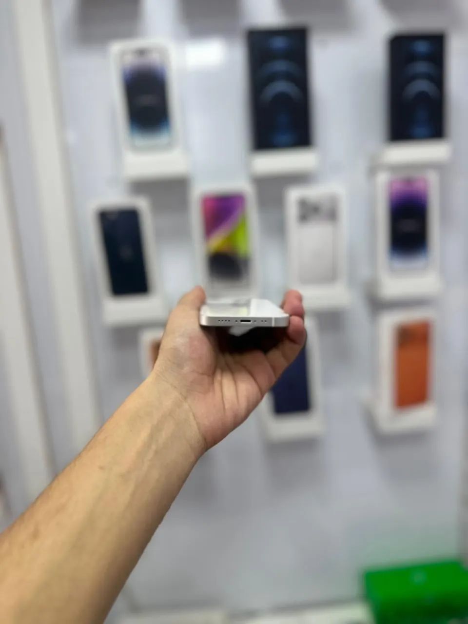 iPhone 12 Mini - 64GB ?1.399,00 - Celulares e Smartphones