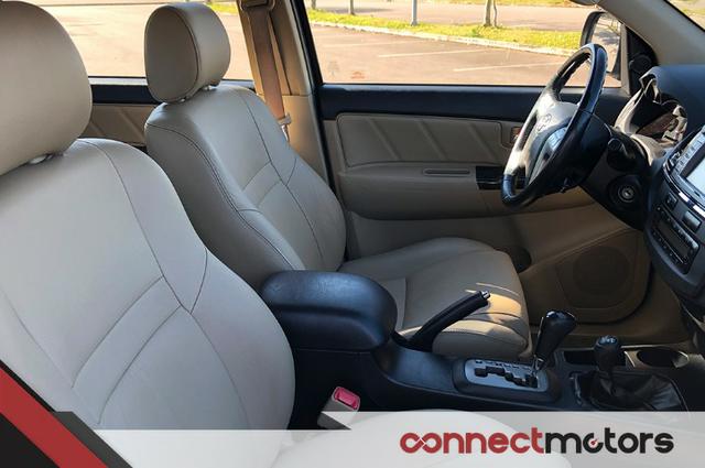 Toyota Hilux SW4 SRV 3.0 TDI Automático - 2014 - Foto 9