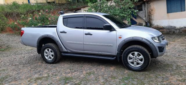 Mitsubishi l 200 triton 3.2 gls