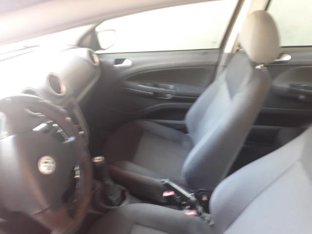 Vendo carro Voyage trend 1.6completo 2010 quitado em dias sem nenhuma restrição - Foto 4