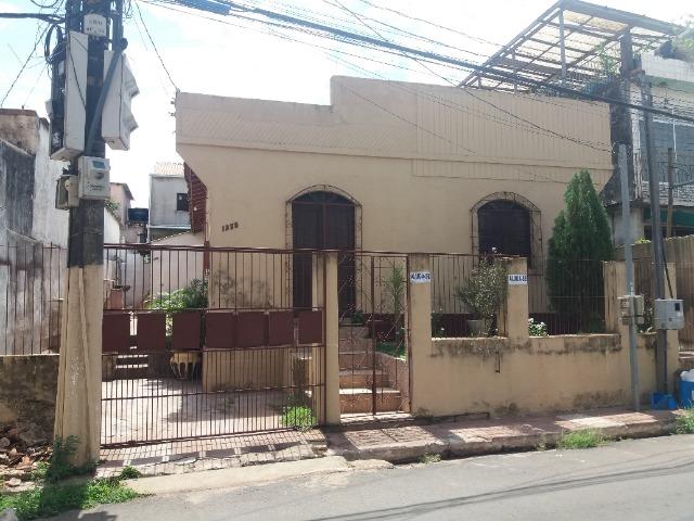 Alugo casa no Centro de Santarém