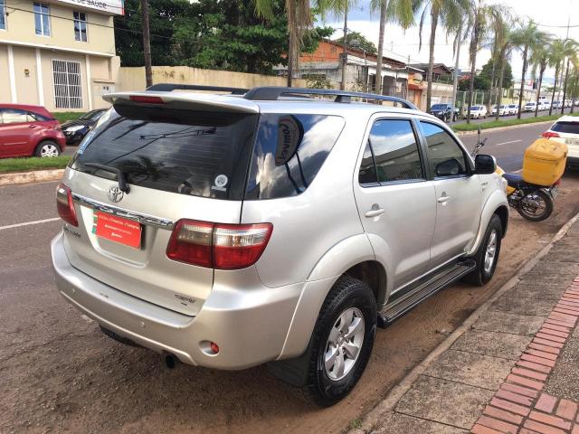 HILUX SW4 2011/2011 3.0 SRV 4X4 7 LUGARES 16V TURBO INTERCOOLER DIESEL 4P AUTOMÁTICO - Foto 2