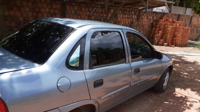 Vendo ou troco classic 2002 num mais novo dou volta - Foto 2