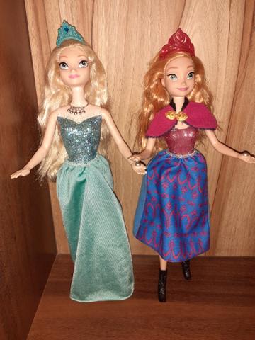 2 Bonecas Frozen Ana e Elsa Musical e luzes - Foto 2