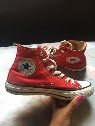 converse vermelho cano medio