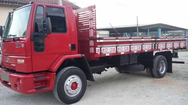 FORD CARGO 1317 CARROCERIA