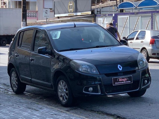RENAULT SANDERO 1.6 PRIVILÉGE 16V