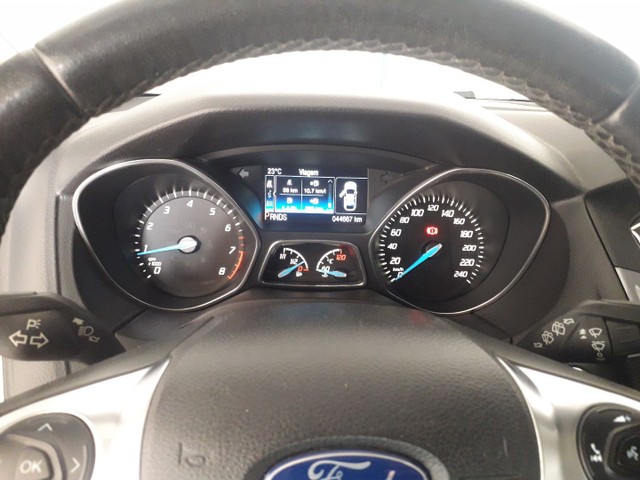FORD FOCUS 2015 HATCH TITANIUN AUTOMÁTICO 44.000 KM