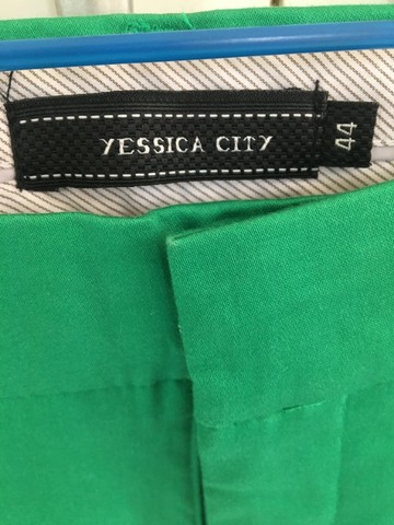 lindíssima calça verde bandeira nunca usada! - Foto 4