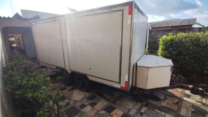 REBOQUE CARRETINHA BAÚ