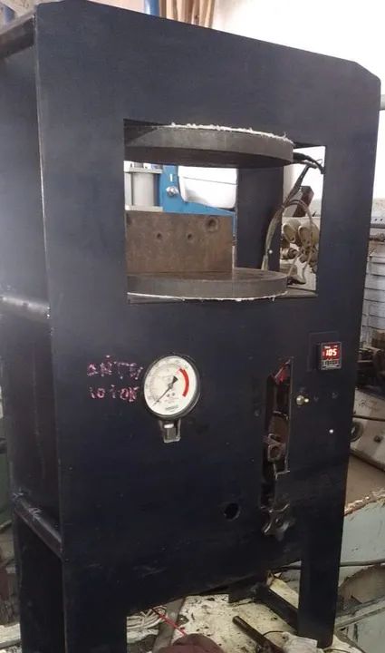 Prensa vulcanizadora para zamac  - Foto 2