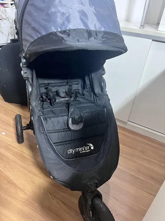 Carrinho de Bebê Baby Jogger City Mini GT seminovo - Foto 2