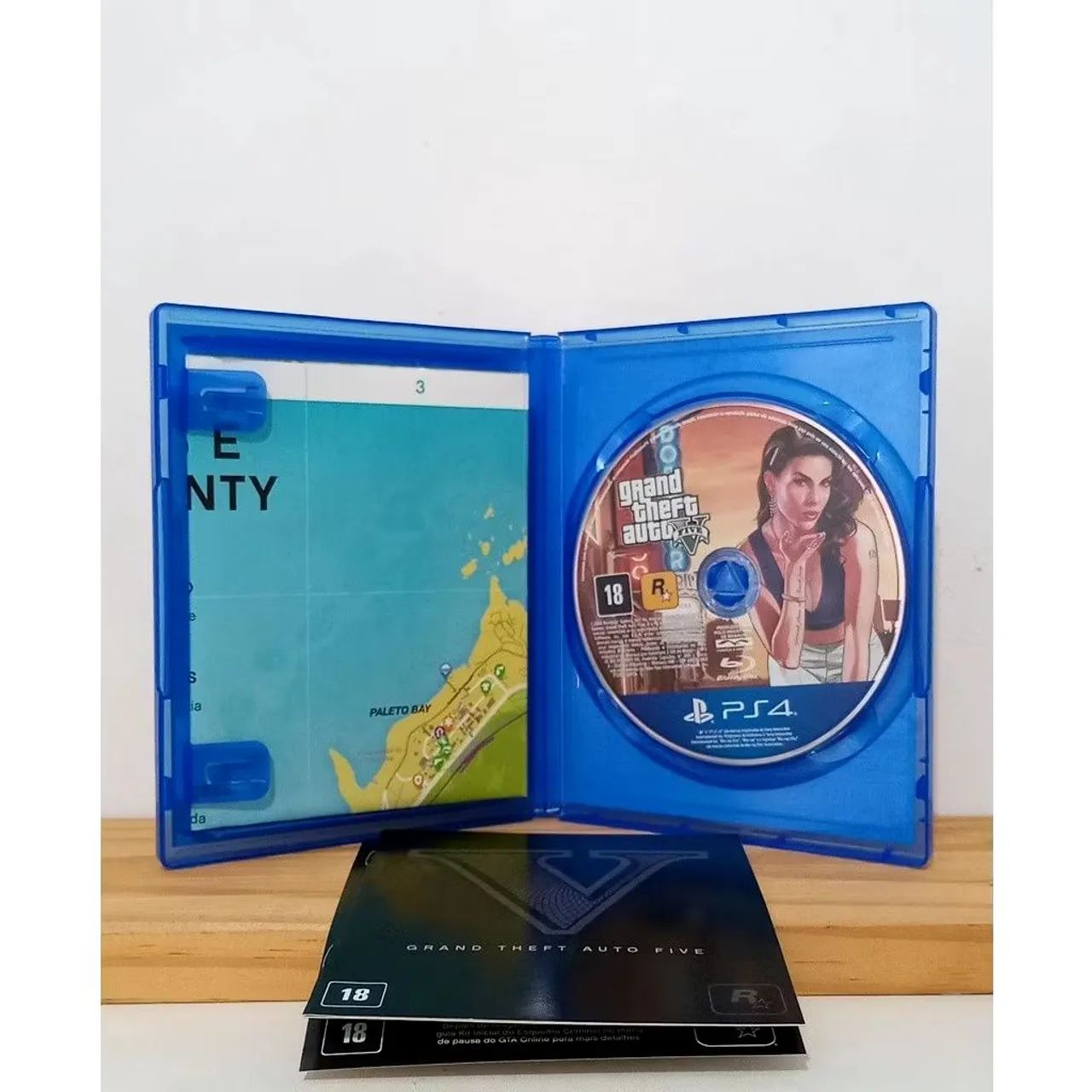 Grand Theft Auto V - PS4 - Novo