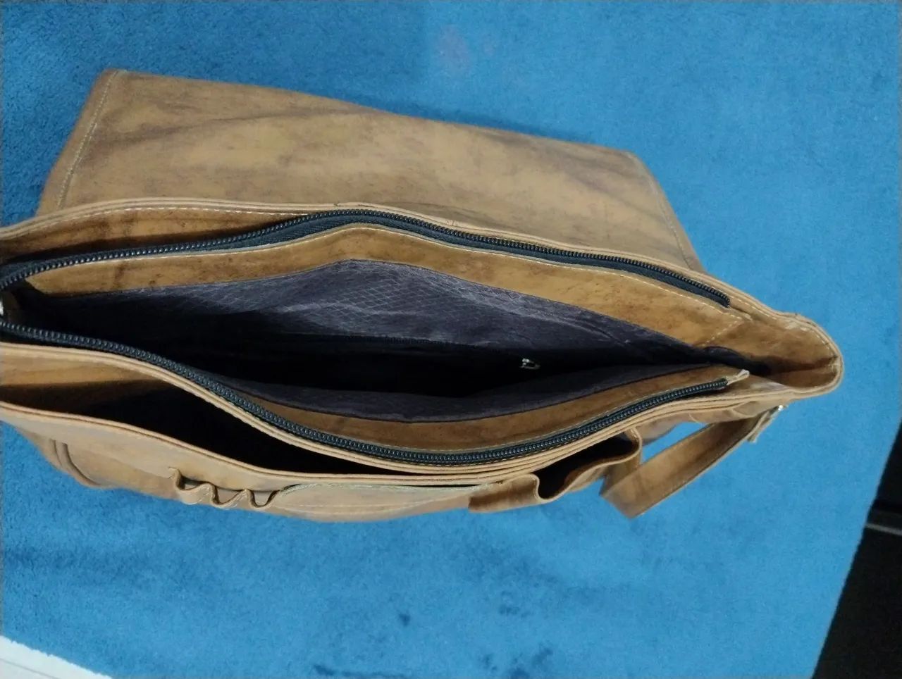 Vendo bolsa de couro legítimo - Foto 4