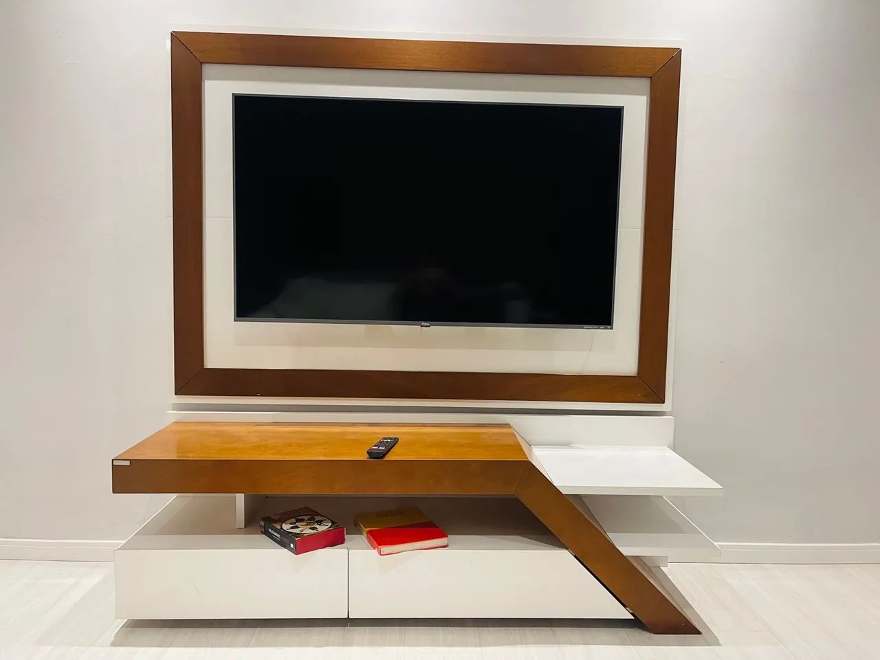 Rack + Painel Madeira Maciça 