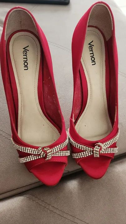 Sandálias Vermelhas com Strass