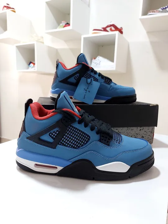 Air Jordan 4 Retro x Travis Scott