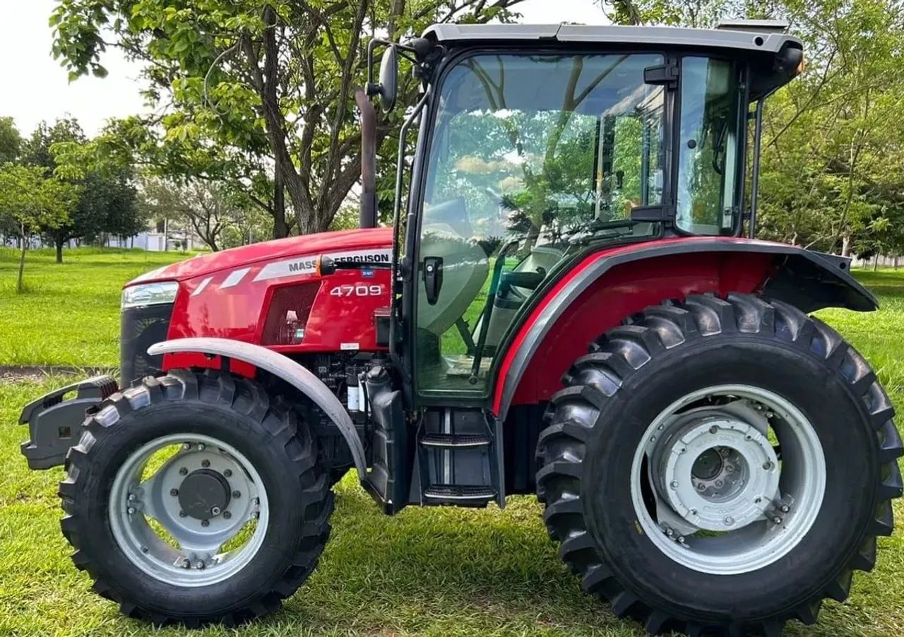 Trator Massey Ferguson 4709 ano 2019 - Foto 2