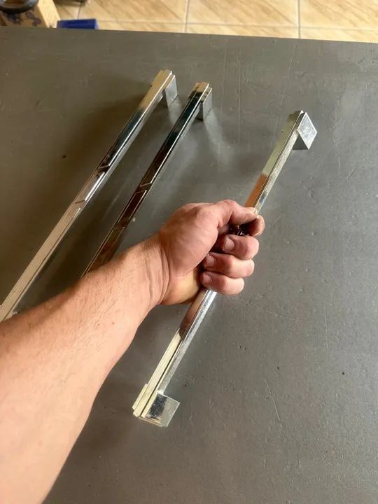 Maçanetas para guarda roupa 3 unidades - Foto 2