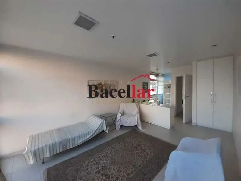 Sala : / Comercial / Copacabana