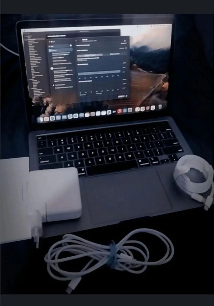  Macbook Pro M1 2021 ótimo estado - Aceito troca celular!!!