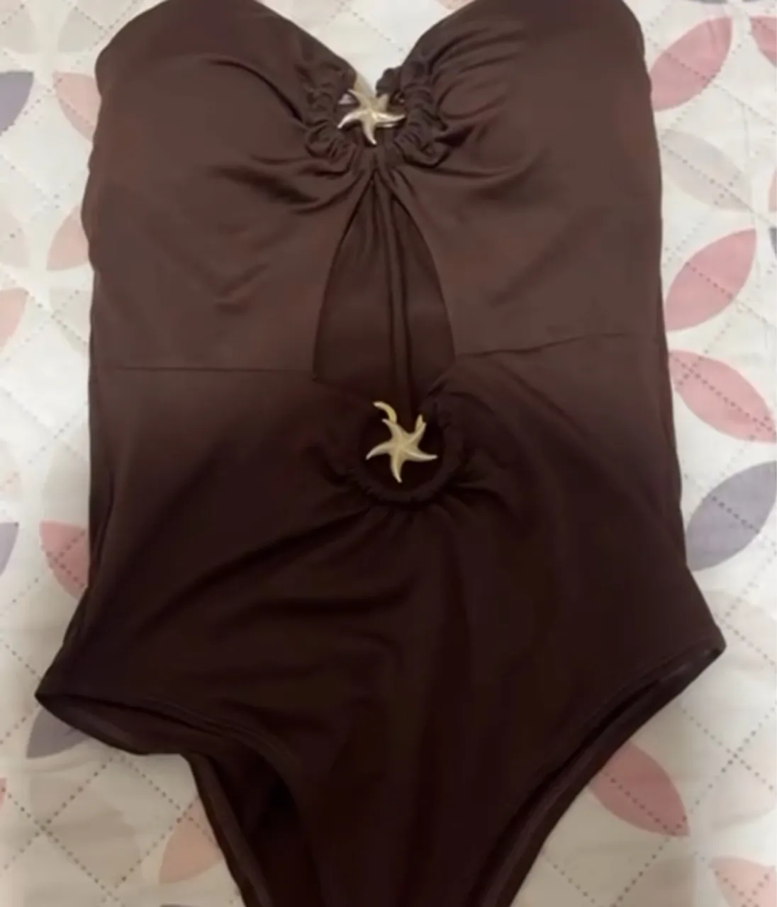 Body Marrom com Detalhes de Estrela