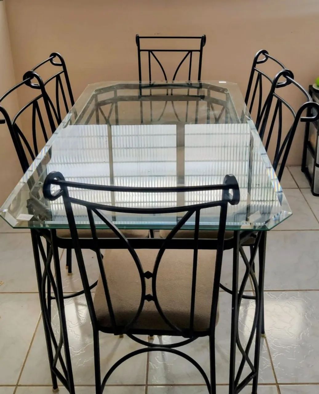 Mesa de Jantar em Ferro com Tampo de Vidro