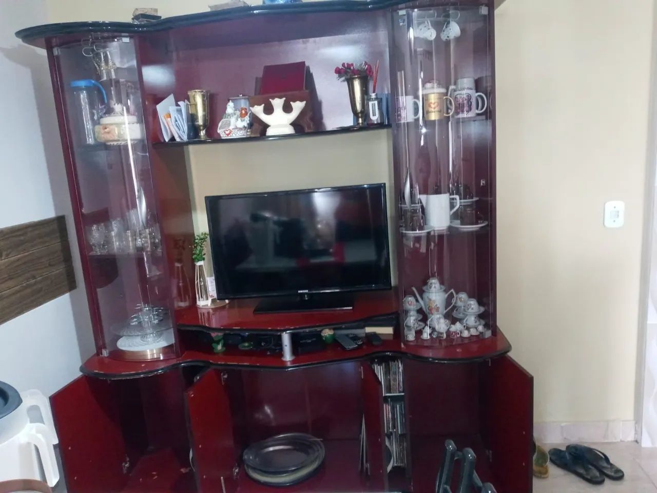 Estante modelo Retrô com design elegante e funcional - Foto 2