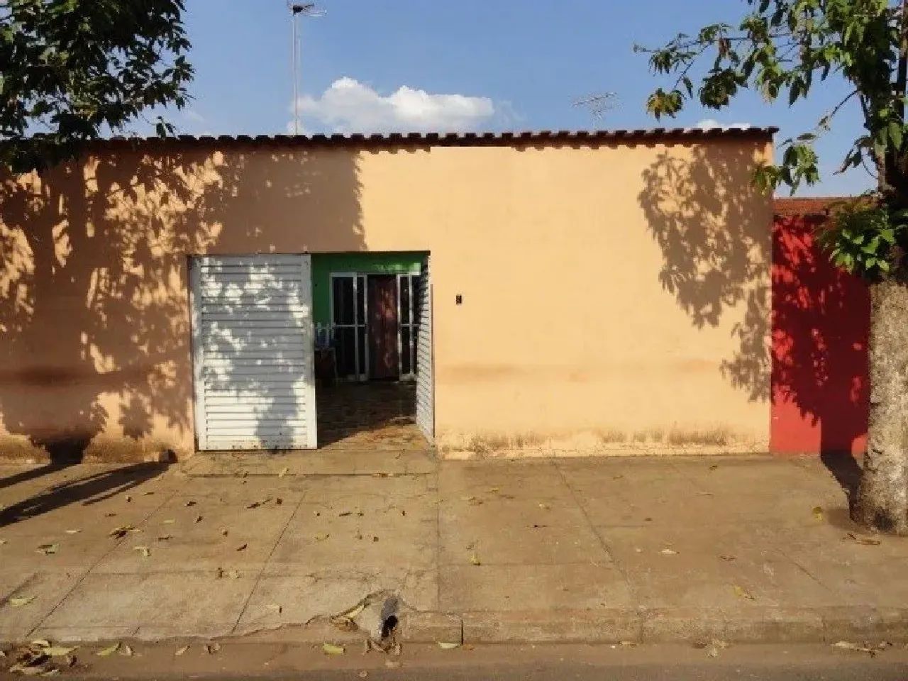 Casa padrão em Quintino Facci I - Ribeirão Preto