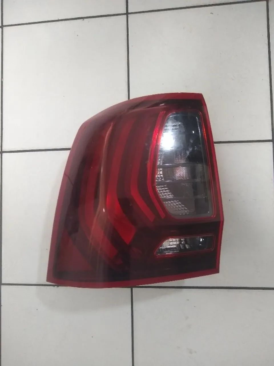 Lanterna Tras Duster Oroch 15...Original Esquerda